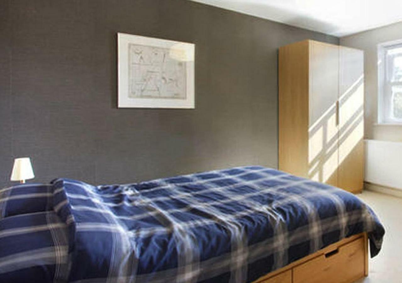 D&E Homestay วอลลิงฟอร์ด ภายนอก รูปภาพ